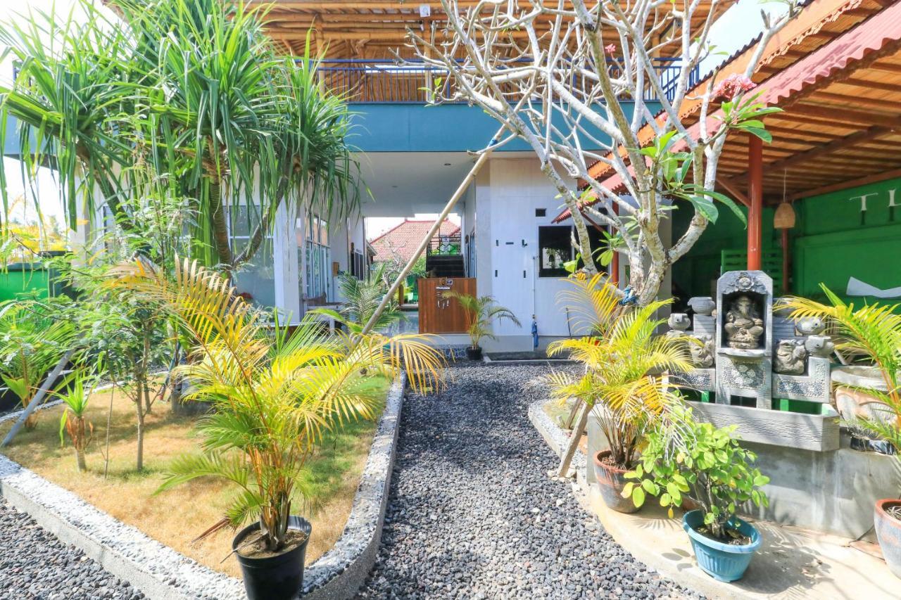 A Pousada The Green Groves Lembongan Exterior foto