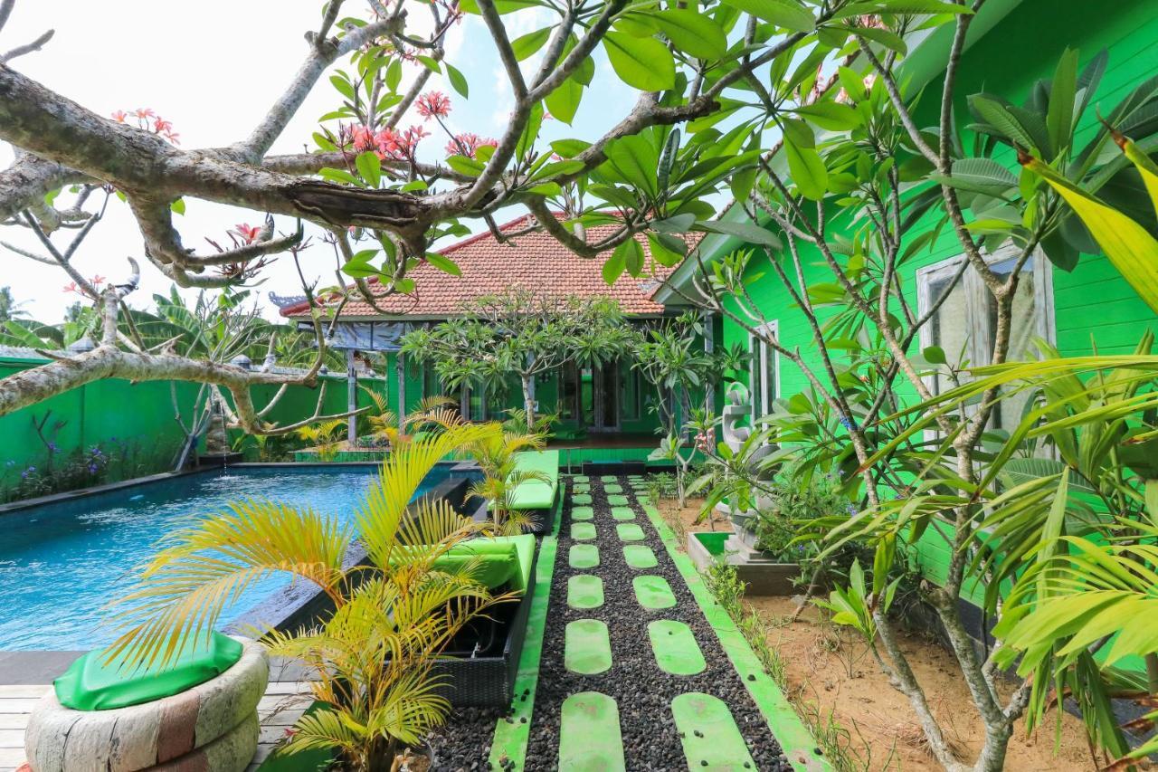 A Pousada The Green Groves Lembongan Exterior foto